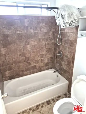 $1,950 | 2501 West Redondo Beach Boulevard, Unit 237, Gardena, CA 90249