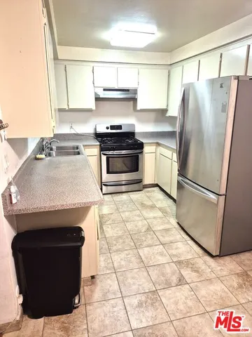 $1,950 | 2501 West Redondo Beach Boulevard, Unit 237, Gardena, CA 90249