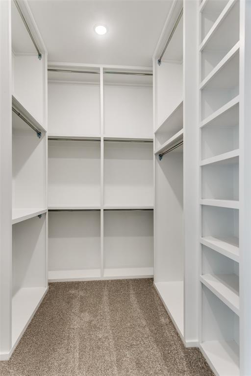 521 Aermotor Loop Weatherford, TX 76085 - Photo 21 of 36 Primary has 2 large Walk In Closets