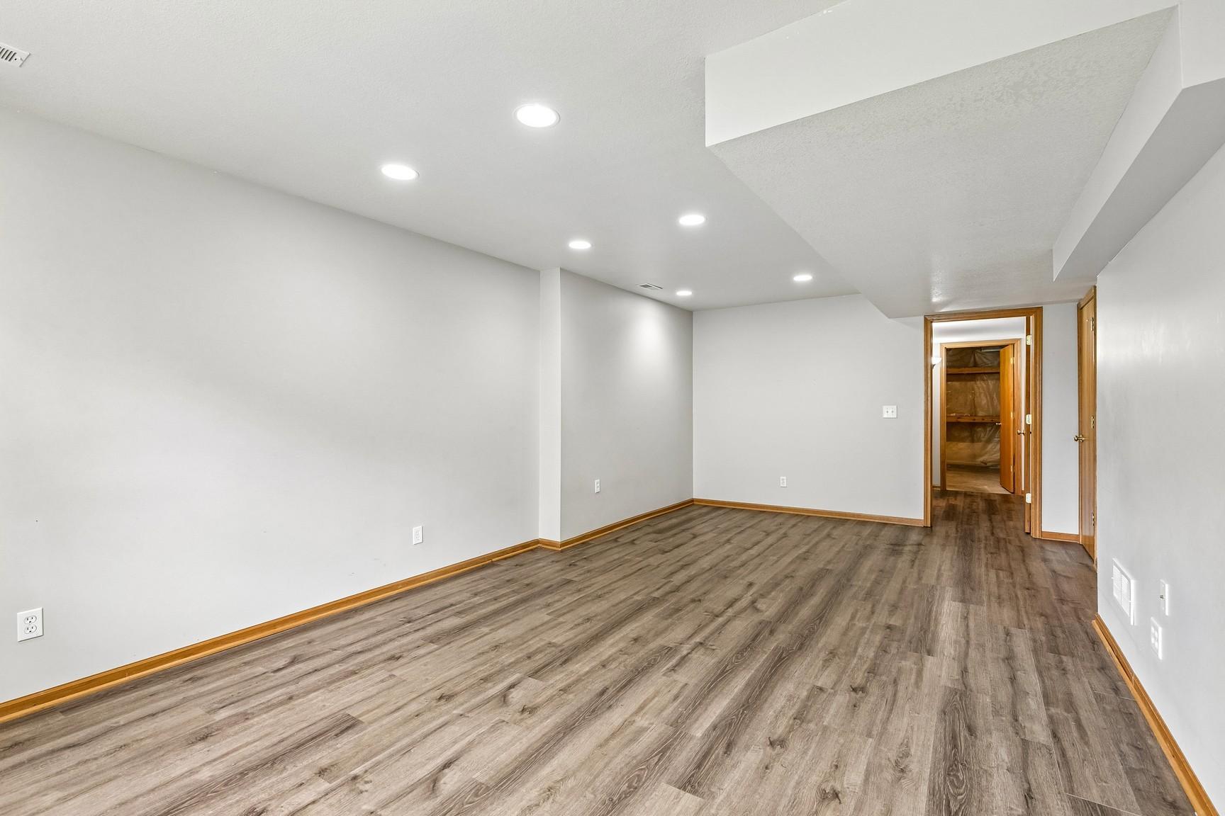 4926 Rusten Road Eagan, MN 55122 - Photo 41 of 50