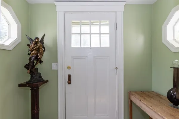 $1,198,000 | 6 Willow Street, Wellesley, MA 02481