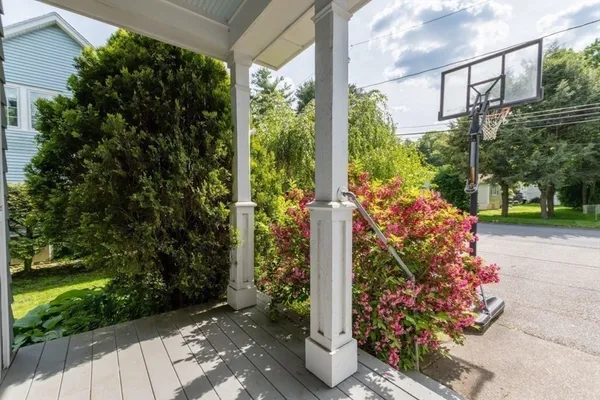 $1,198,000 | 6 Willow Street, Wellesley, MA 02481