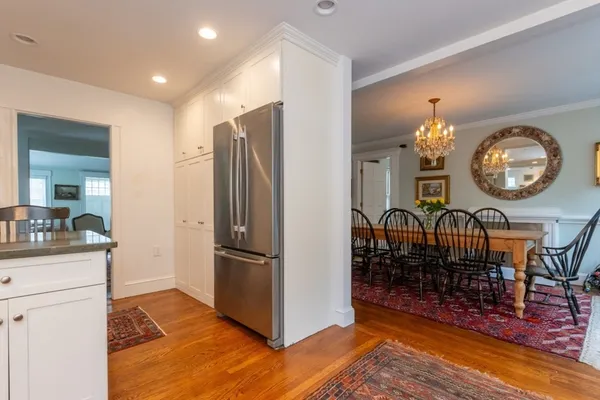 $1,198,000 | 6 Willow Street, Wellesley, MA 02481
