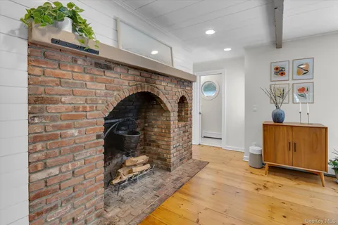$899,000 | 14 Hawks Nest Road, Stony Brook, NY 11790