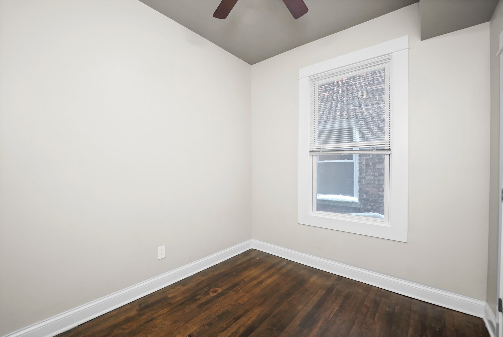 1652 South Ridgeway Avenue Chicago, IL 60623 - Photo 5 of 24 Gallery Image 5