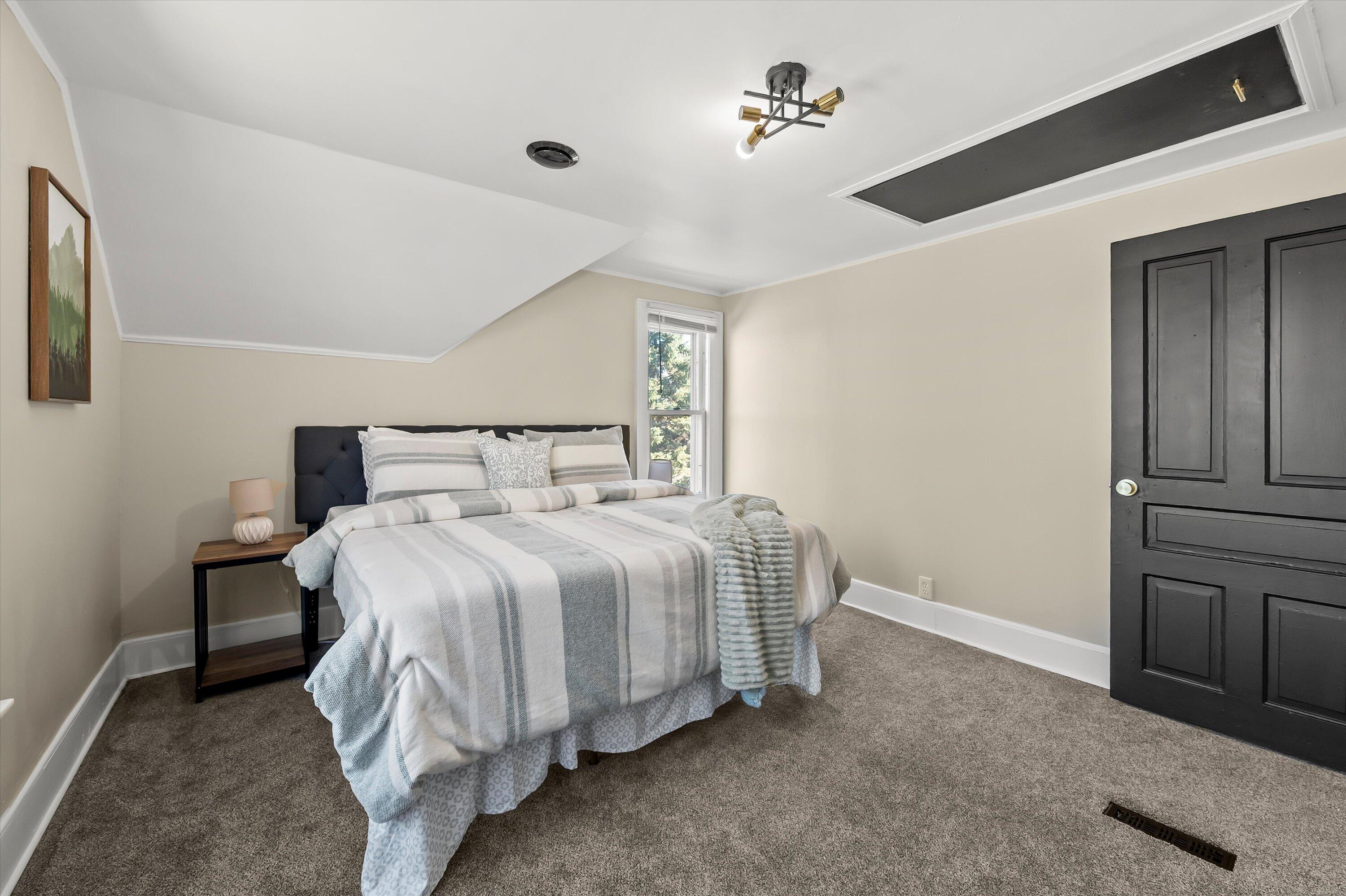 W156N5045 Pilgrim Road Menomonee Falls, WI 53051 - Photo 25 of 36 Primary Bedroom