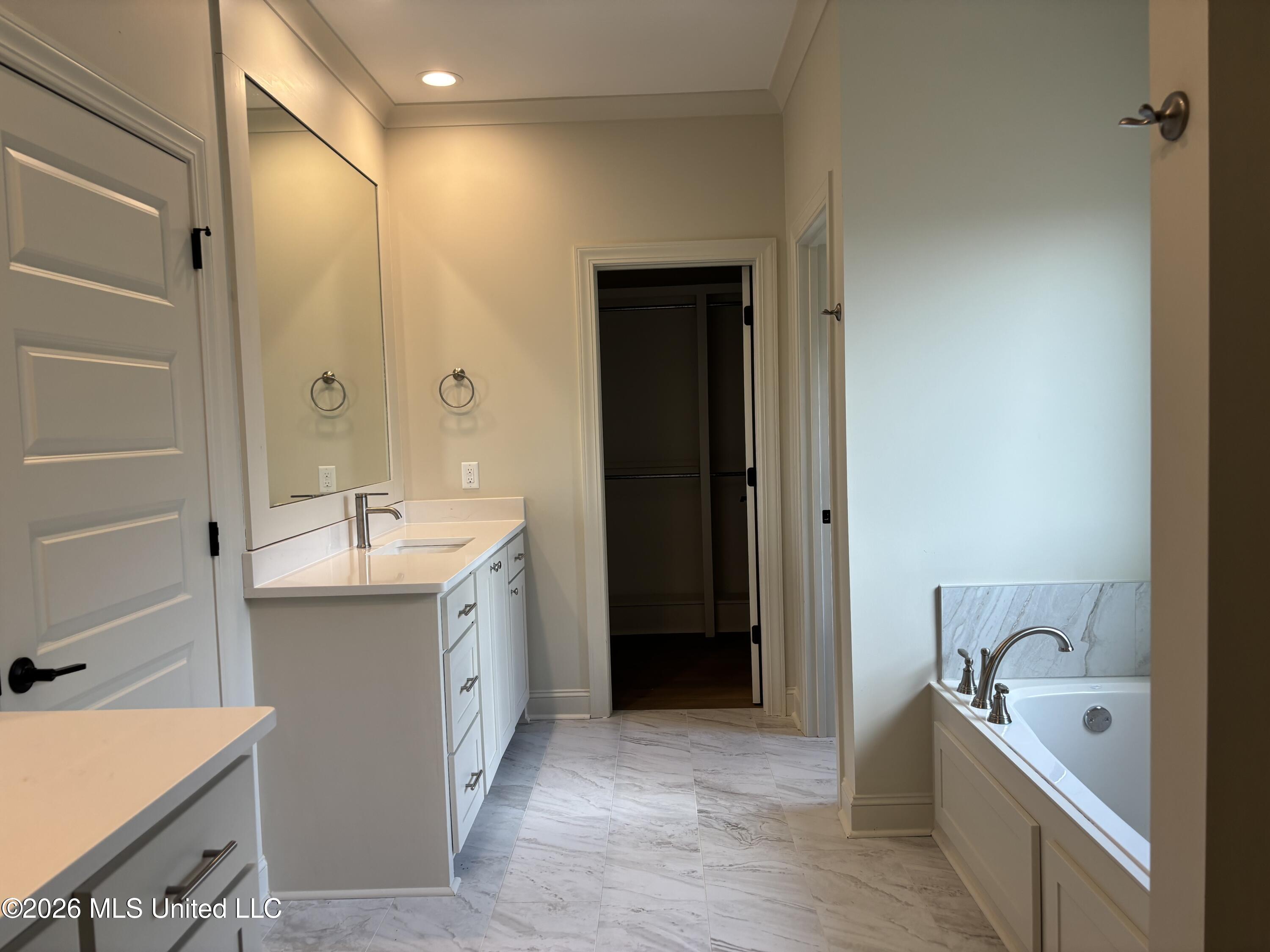 107 Trace Pointe Place Clinton, MS 39056 - Photo 10 of 19 IMG_0370