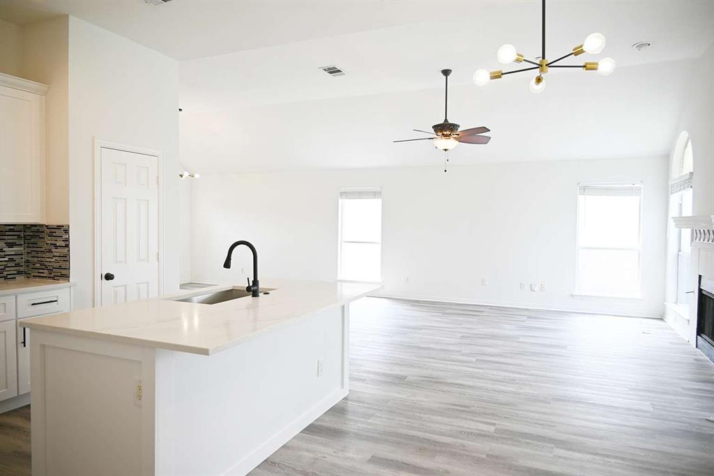 1511 Oak Tree Road Allen, TX 75002 - Photo 4 of 20