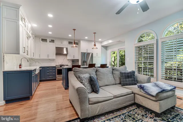 $5,500 | 150 Rees Place, Falls Church, VA 22046