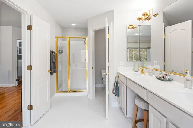 $5,500 | 150 Rees Place, Falls Church, VA 22046