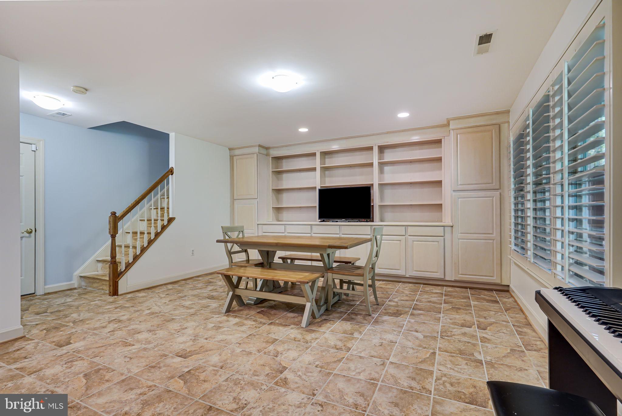 150 Rees Place Falls Church, VA 22046 - Photo 41 of 47 a view of a livingroom with furniture and a stove