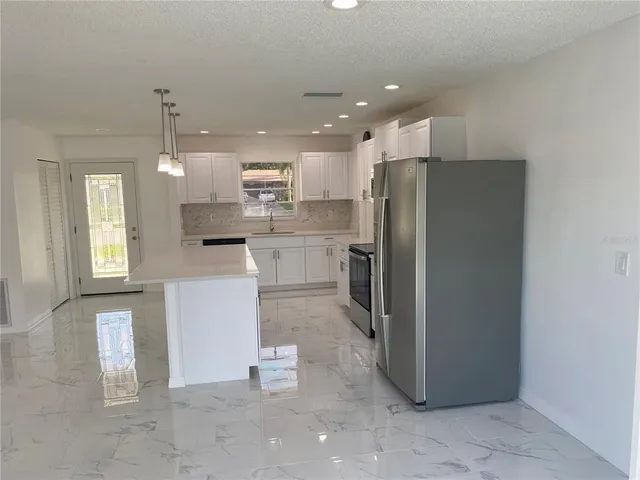 $409,900 | 481 Saturn Avenue, Sarasota, FL 34243