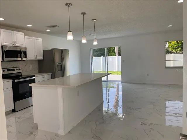 $409,900 | 481 Saturn Avenue, Sarasota, FL 34243