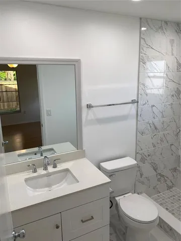 $409,900 | 481 Saturn Avenue, Sarasota, FL 34243