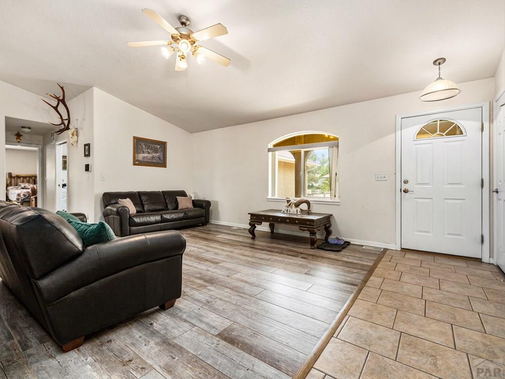 23837 Gale Road Pueblo, CO 81006 - Photo 7 of 56