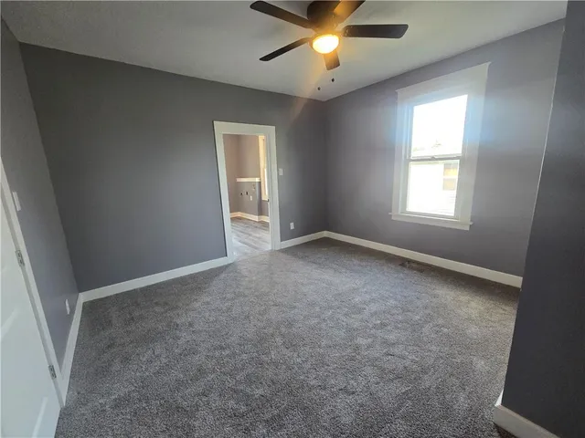 $189,000 | 2113 Jefferson Avenue, Lexington, MO 64067