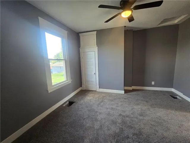 $189,000 | 2113 Jefferson Avenue, Lexington, MO 64067