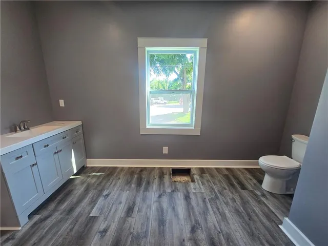 $189,000 | 2113 Jefferson Avenue, Lexington, MO 64067