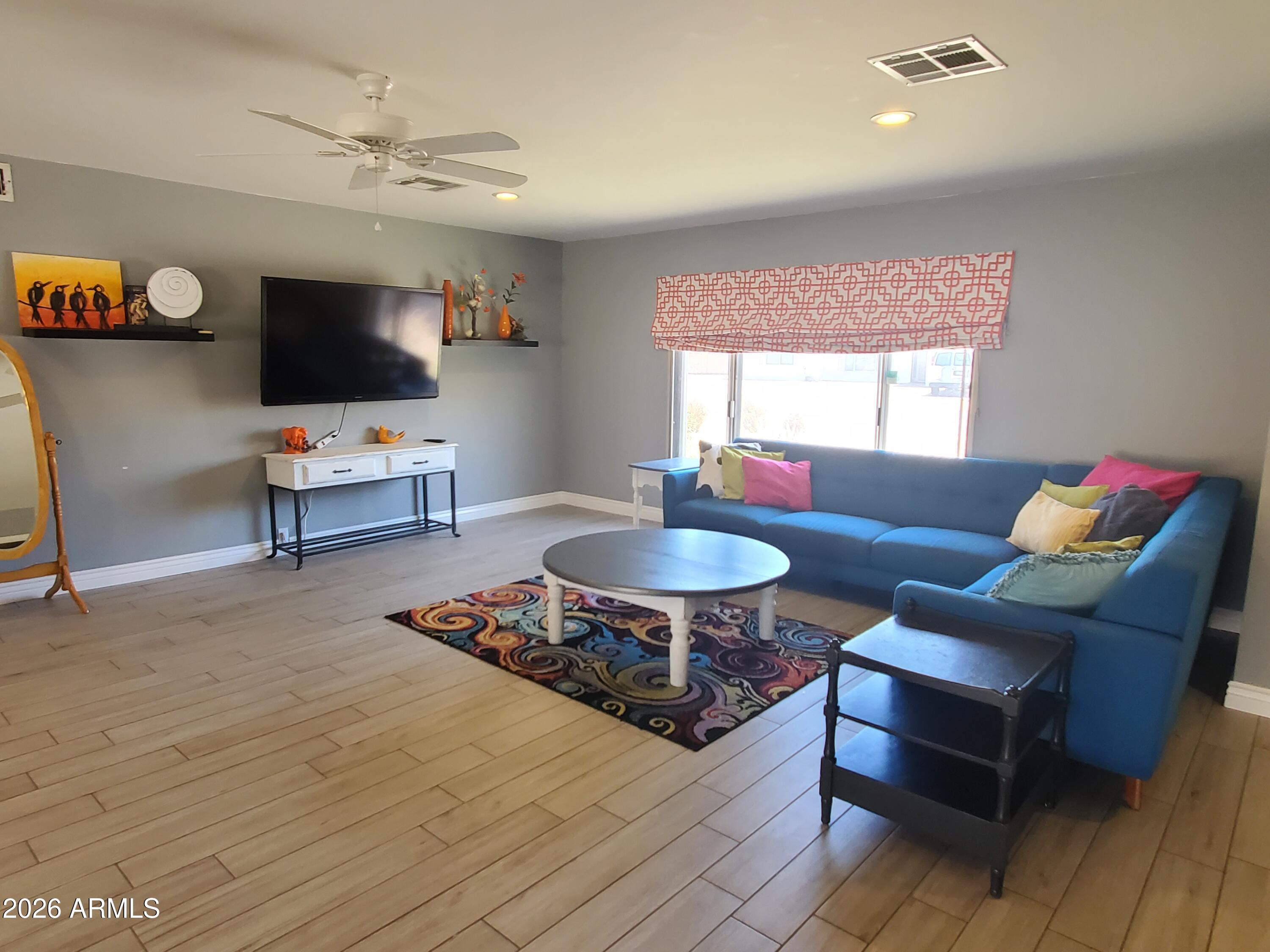 4404 South Rita Lane Tempe, AZ 85282 - Photo 4 of 28 20230512_111547