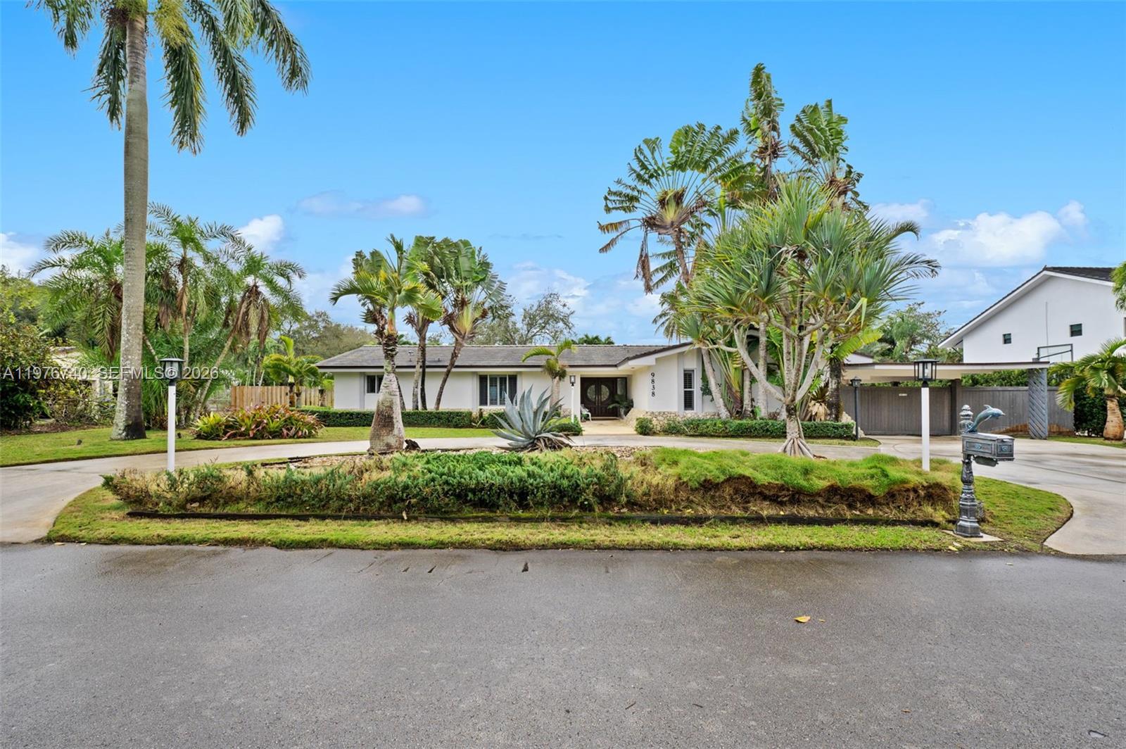9838 Southwest 94th Terrace Miami, FL 33176 - Photo 3 of 61