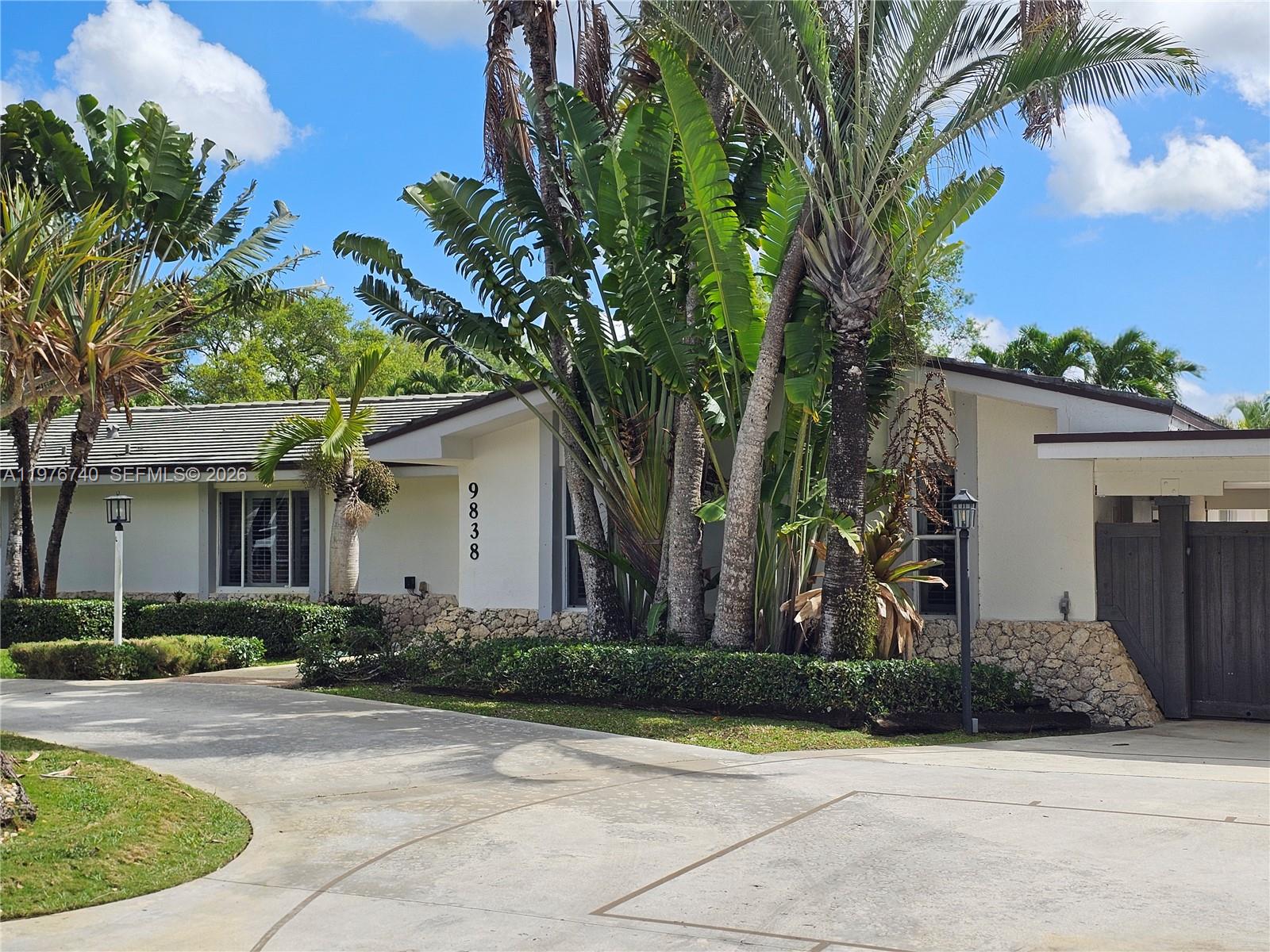 9838 Southwest 94th Terrace Miami, FL 33176 - Photo 5 of 61