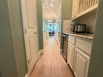 $825,000 | 6152 Stapleford Circle, Dallas, TX 75252