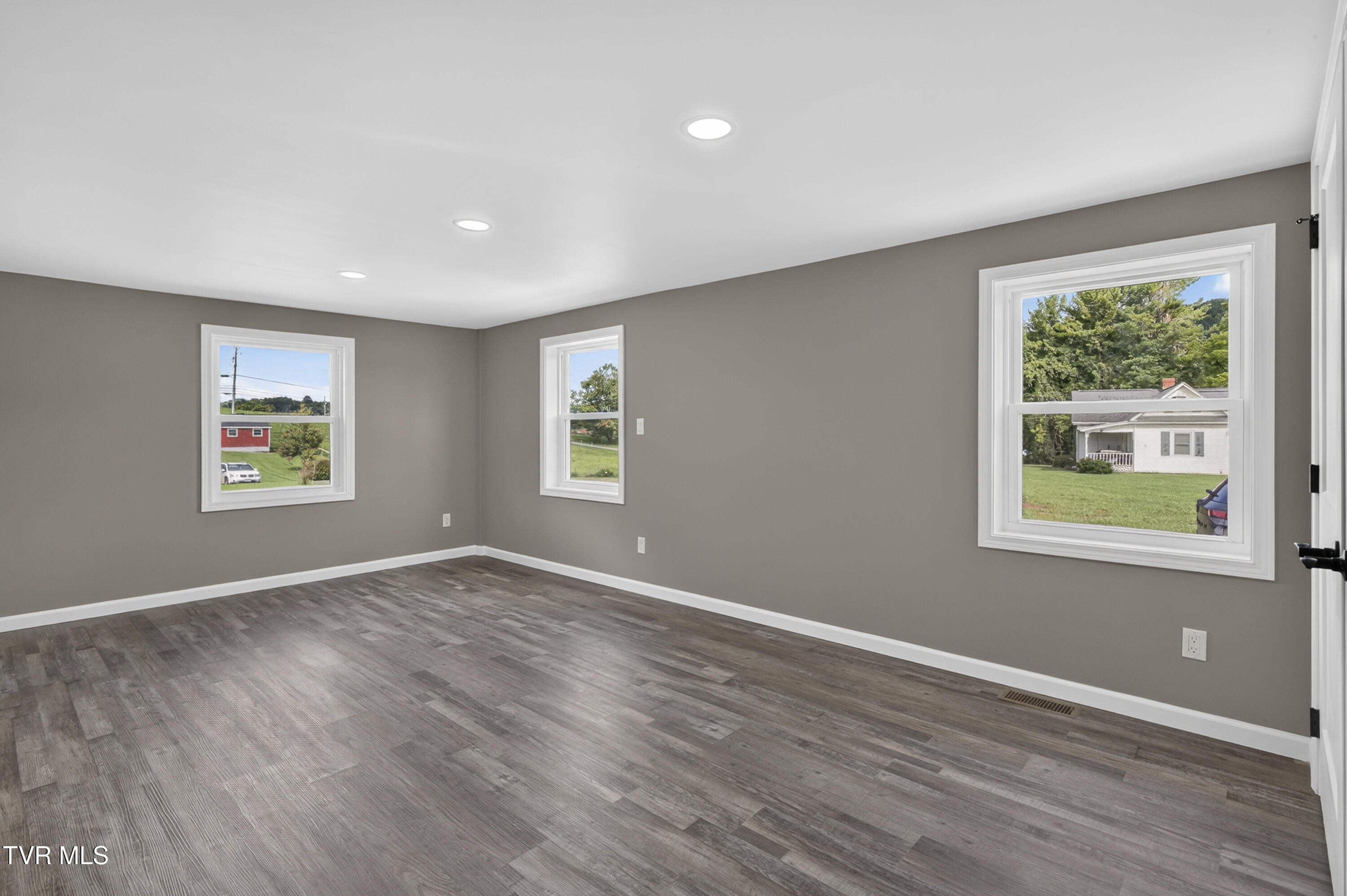 12719 Lindell Road Meadowview, VA 24361 - Photo 31 of 49 12719-Lindell-Rd-Meadowview-VA Cynthia-R