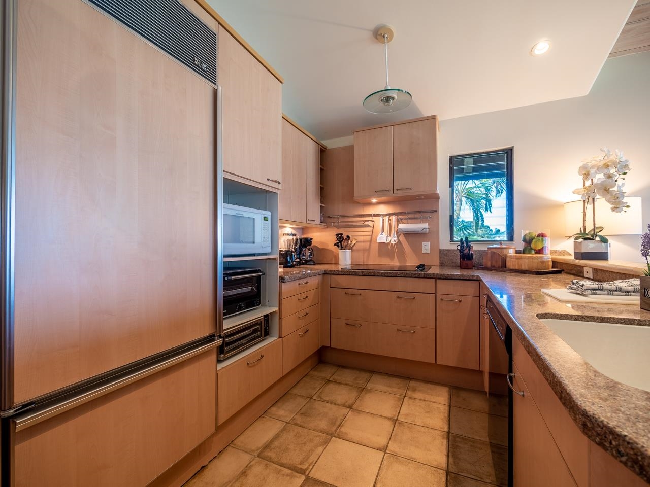 5295 Lower Honoapiilani Road, Unit C44 Lahaina, HI 96761 - Photo 11 of 29 Gallery Image 11