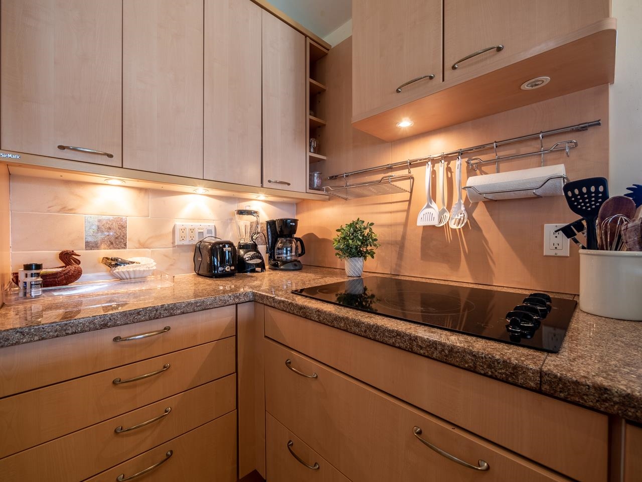 5295 Lower Honoapiilani Road, Unit C44 Lahaina, HI 96761 - Photo 12 of 29 Gallery Image 12