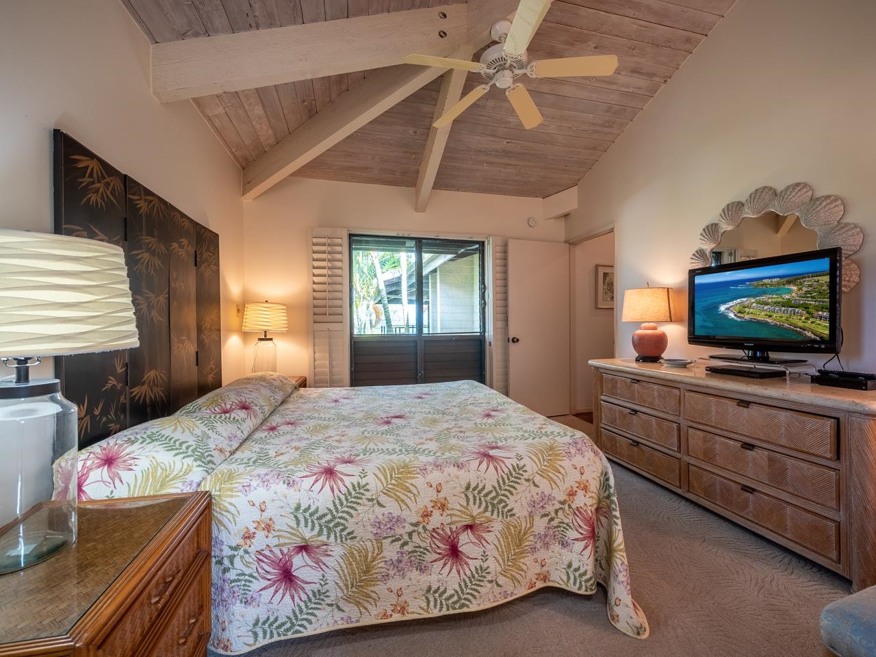 5295 Lower Honoapiilani Road, Unit C44 Lahaina, HI 96761 - Photo 16 of 29 Gallery Image 16