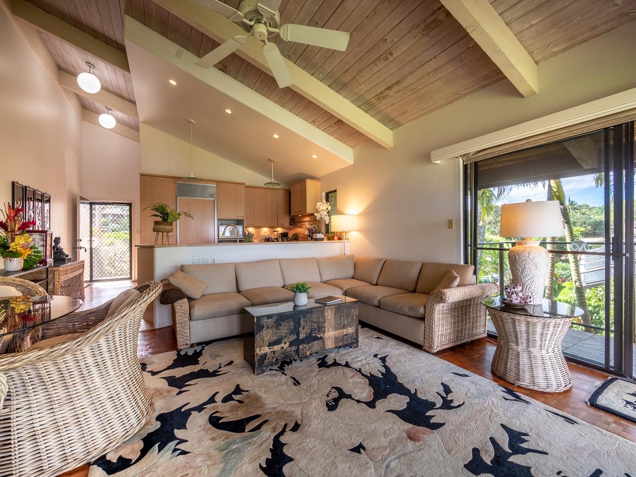 5295 Lower Honoapiilani Road, Unit C44 Lahaina, HI 96761 - Photo 8 of 29 Gallery Image 8