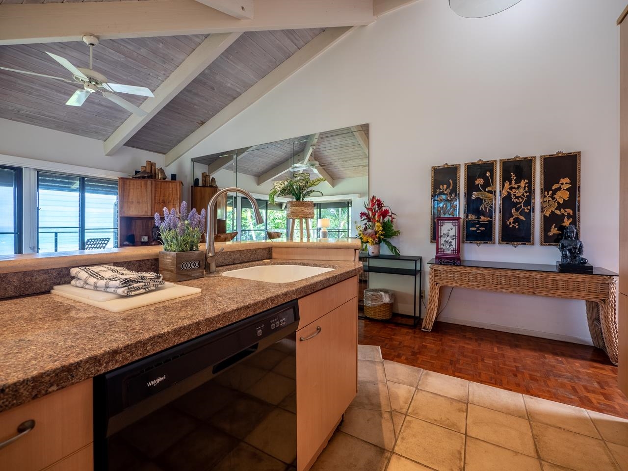 5295 Lower Honoapiilani Road, Unit C44 Lahaina, HI 96761 - Photo 10 of 29 Gallery Image 10