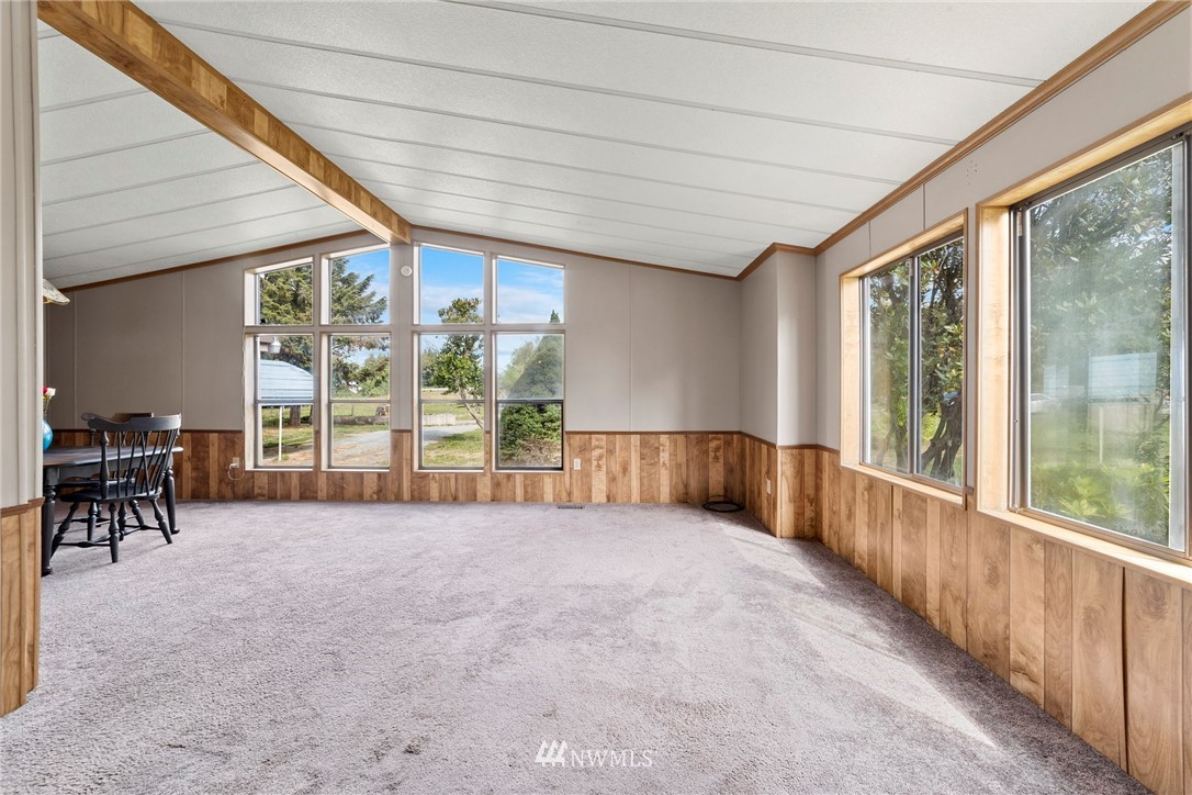 17363 Bennett Road Mount Vernon, WA 98273 - Photo 3 of 18
