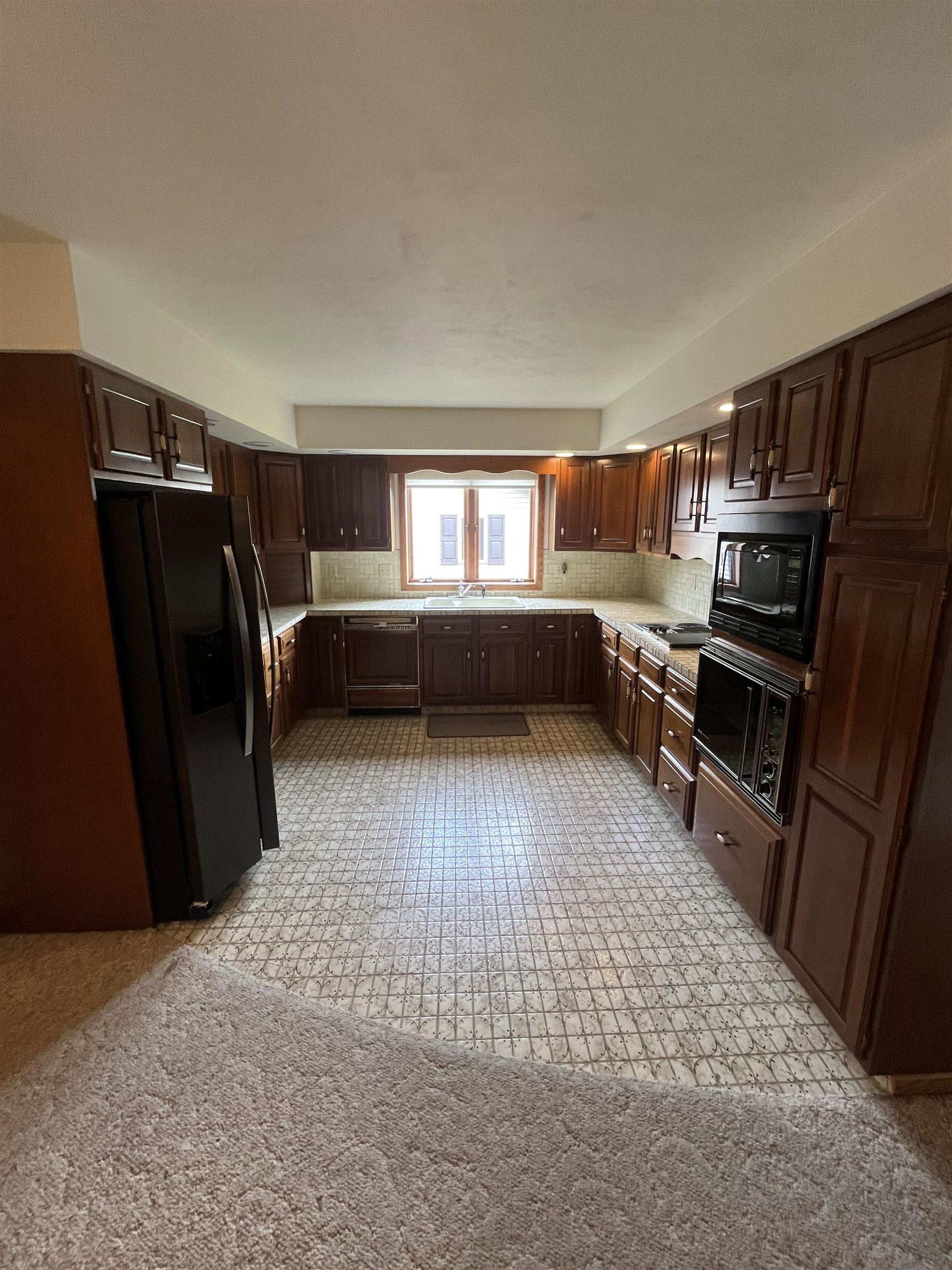 713 West Spring Street Waupun, WI 53963 - Photo 4 of 16