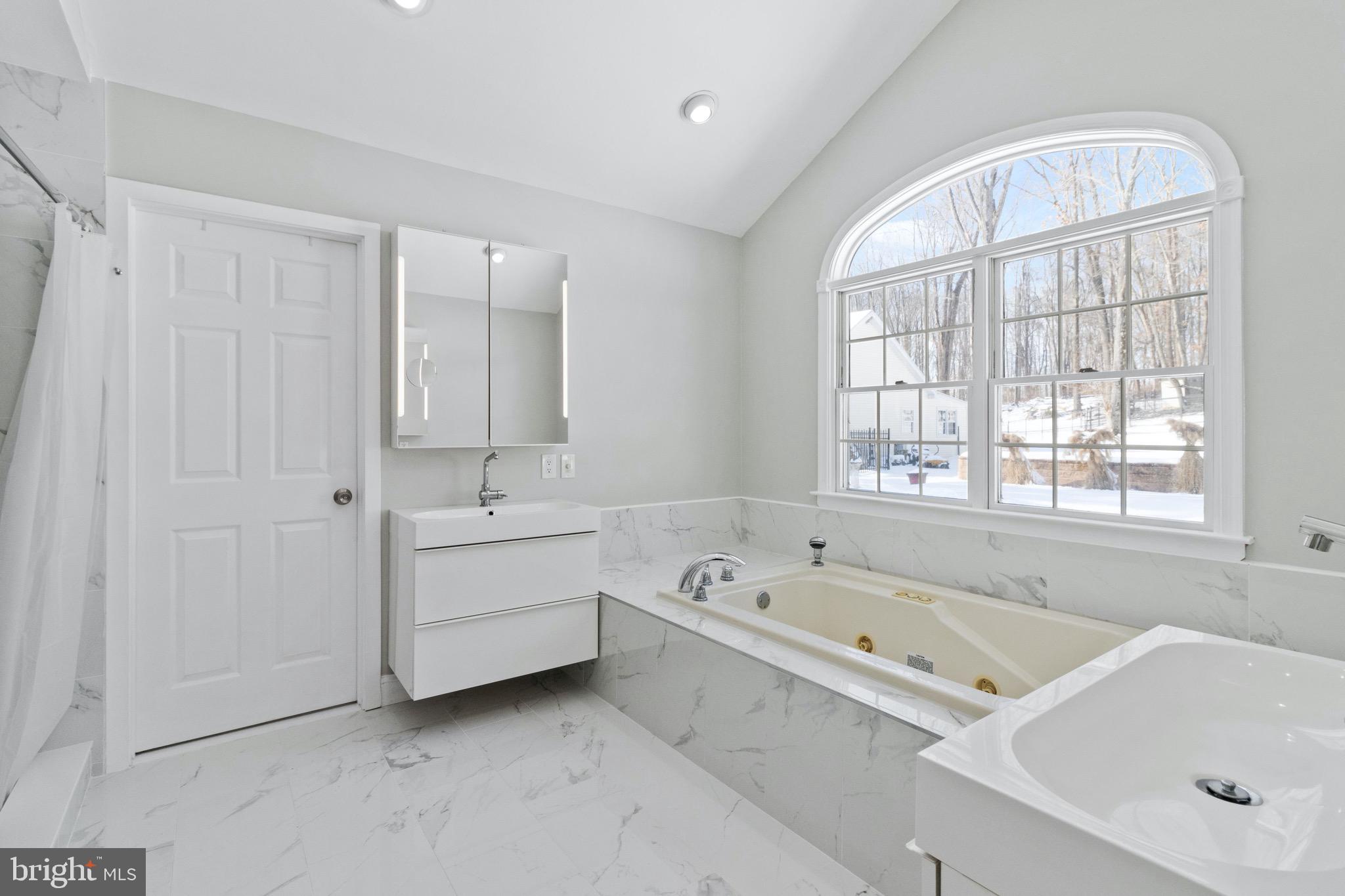 129 Woosamonsa Road Pennington, NJ 08534 - Photo 28 of 64 Gallery Image 28