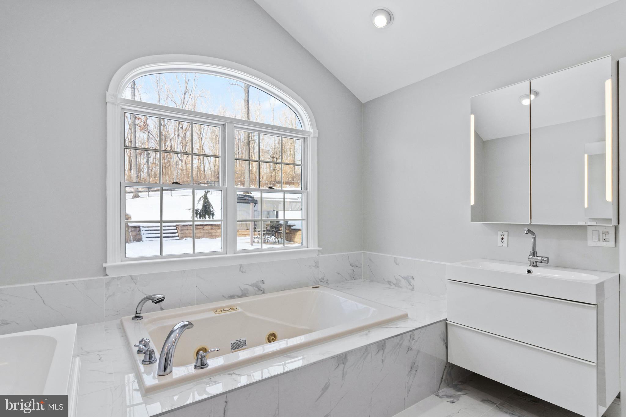 129 Woosamonsa Road Pennington, NJ 08534 - Photo 29 of 64 Gallery Image 29