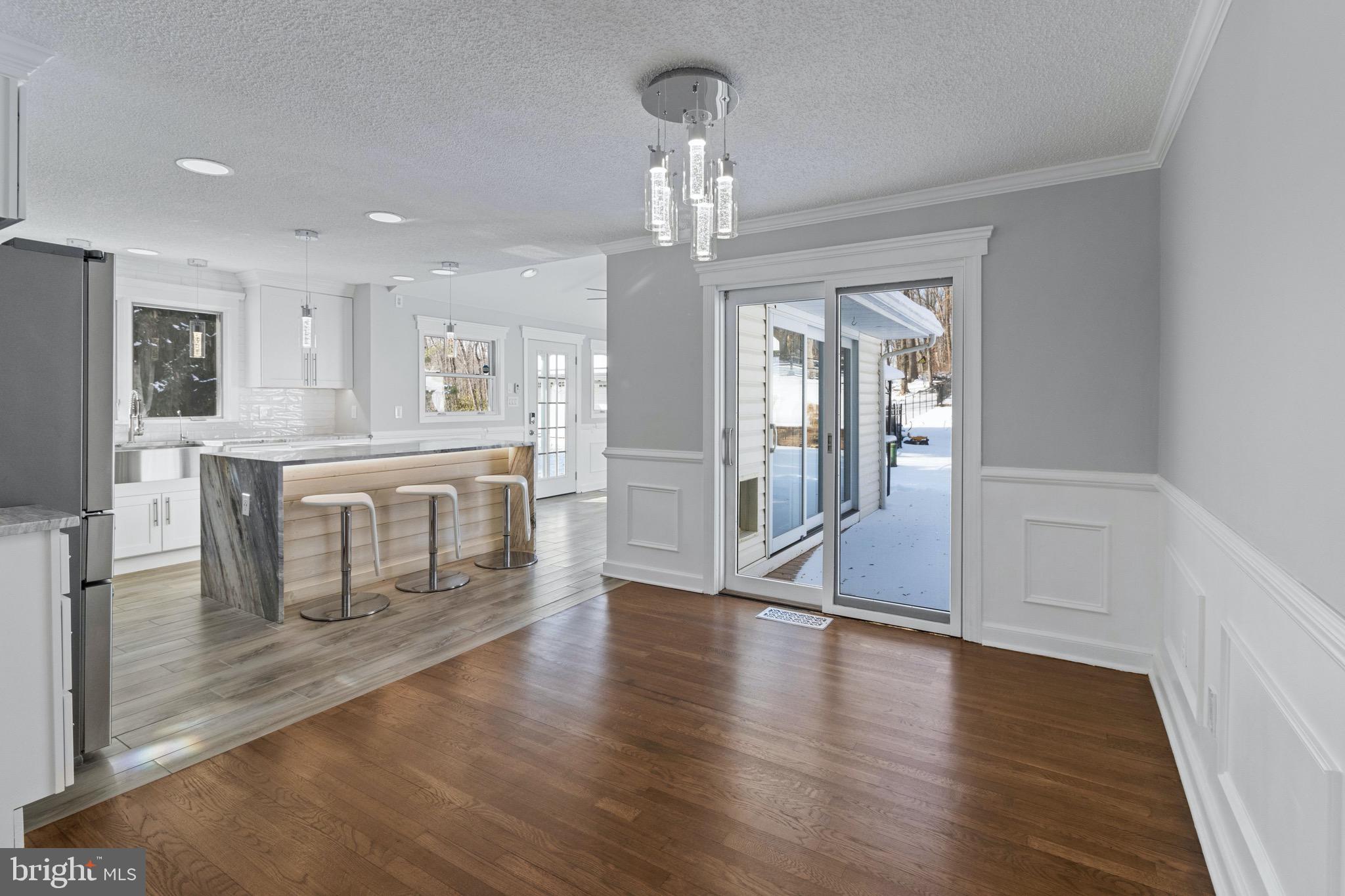 129 Woosamonsa Road Pennington, NJ 08534 - Photo 7 of 64 Gallery Image 7