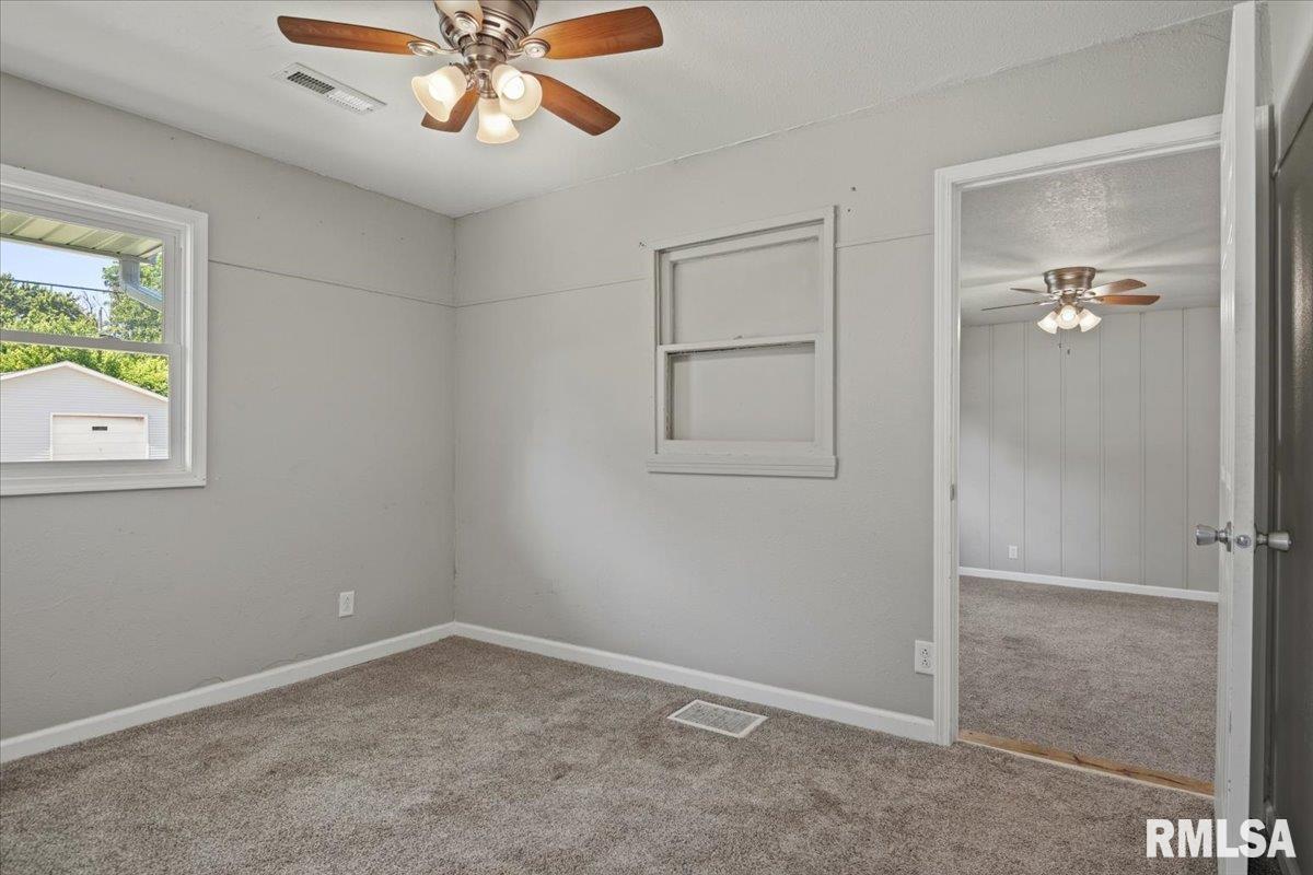 2201 East Converse Street Springfield, IL 62702 - Photo 17 of 28