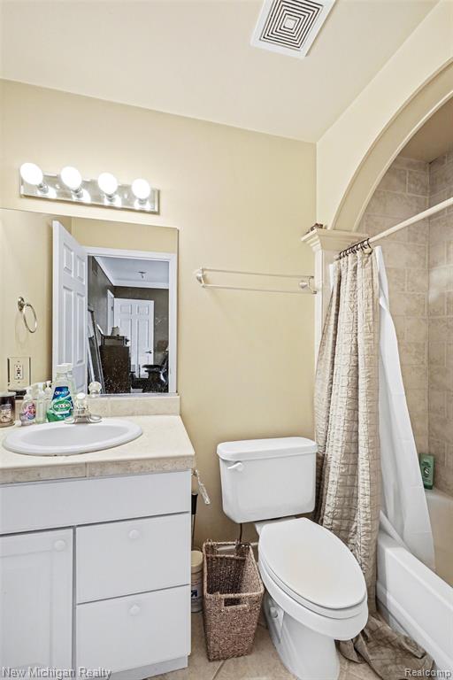2666 Crooks Road Royal Oak, MI 48073 - Photo 16 of 26