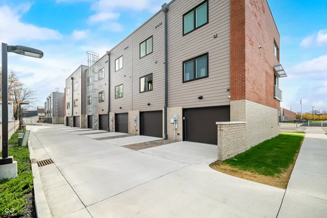 $469,500 | 822 7th Street, Columbus, IN 47201