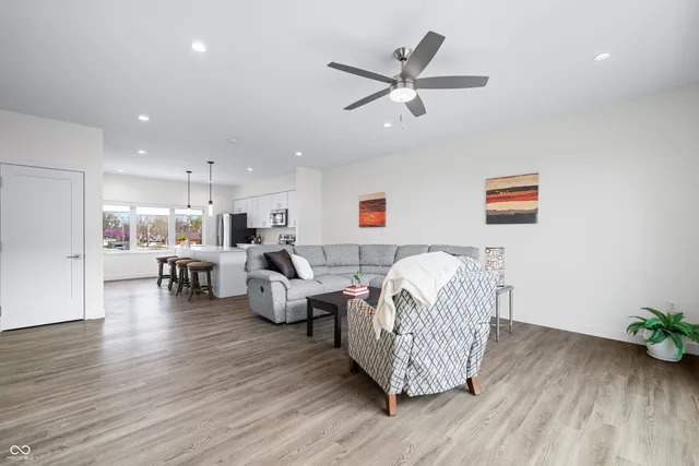 $469,500 | 822 7th Street, Columbus, IN 47201