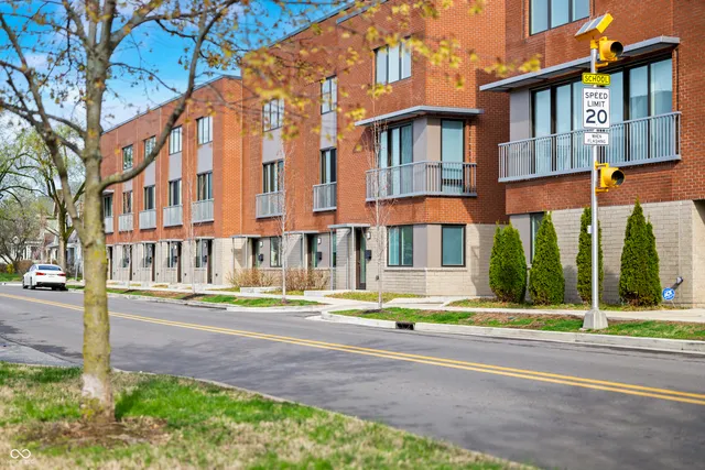 $469,500 | 822 7th Street, Columbus, IN 47201