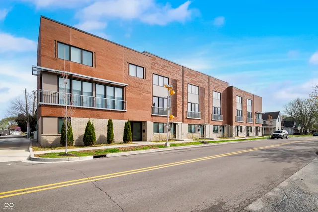 $469,500 | 822 7th Street, Columbus, IN 47201