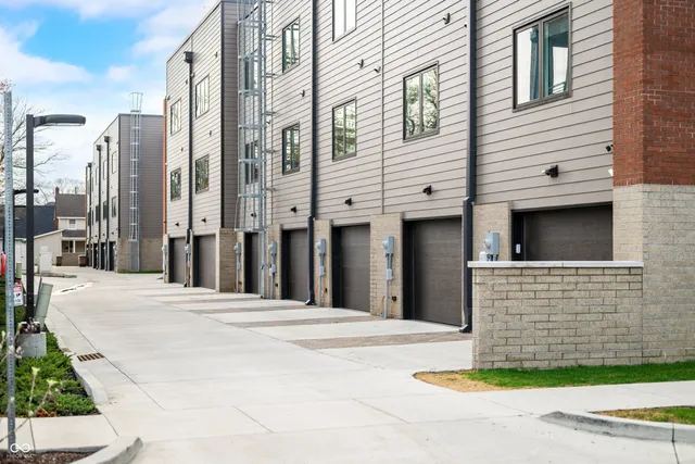 $469,500 | 822 7th Street, Columbus, IN 47201