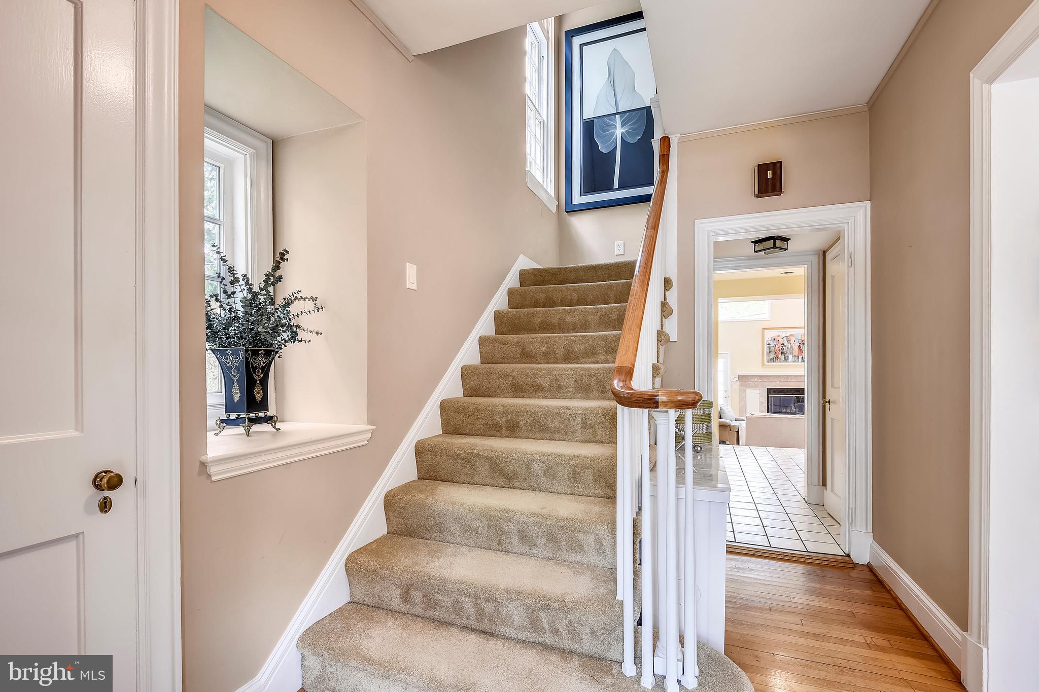 2208 South Road Baltimore, MD 21209 - Photo 24 of 55 Stairway to Upper level