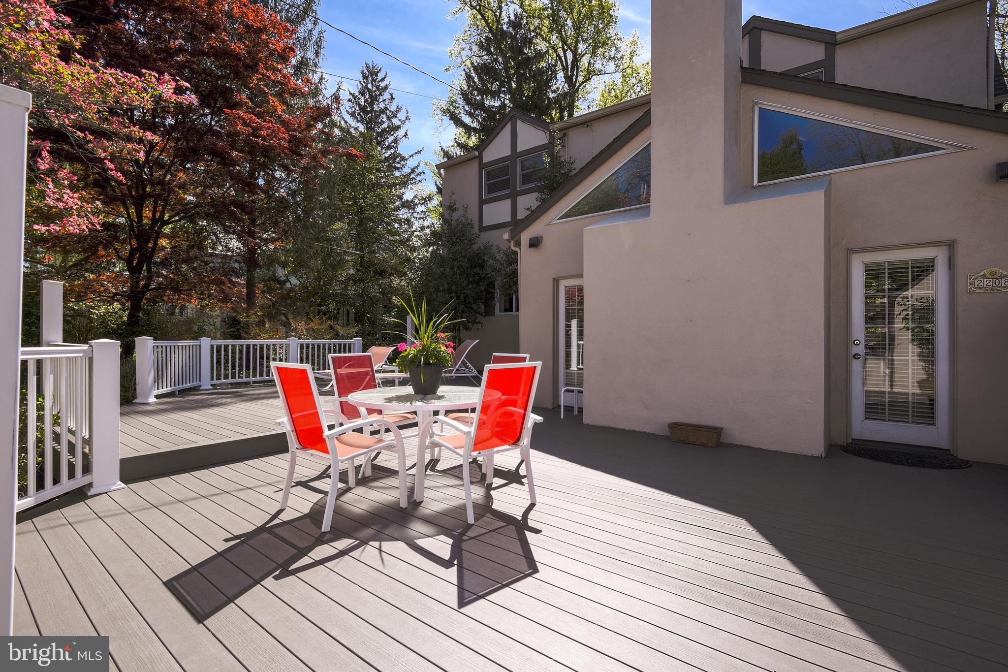 2208 South Road Baltimore, MD 21209 - Photo 45 of 55 Deck