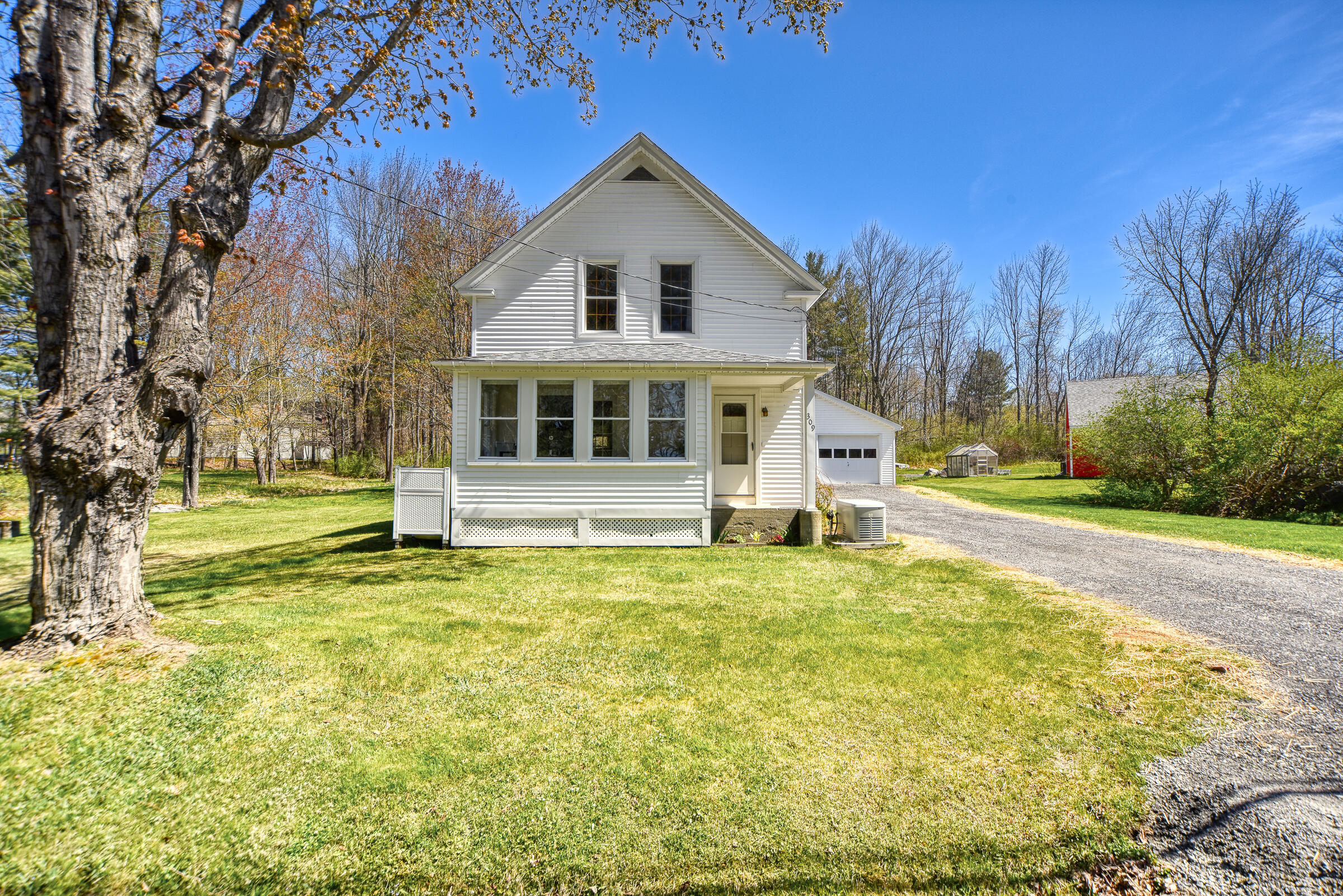 309 Blue Road Monmouth, ME 04259 - Photo 1 of 36 108729gr-102