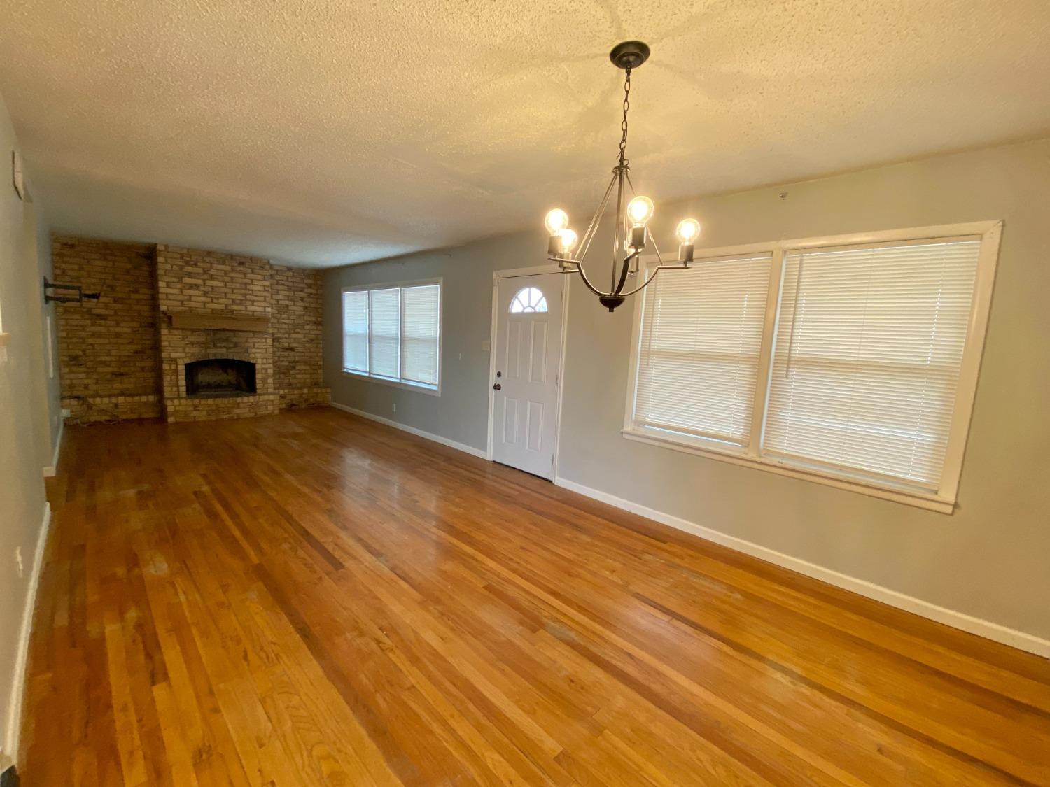 4002 37th Street Lubbock, TX 79413 - Photo 3 of 19 Photo 3