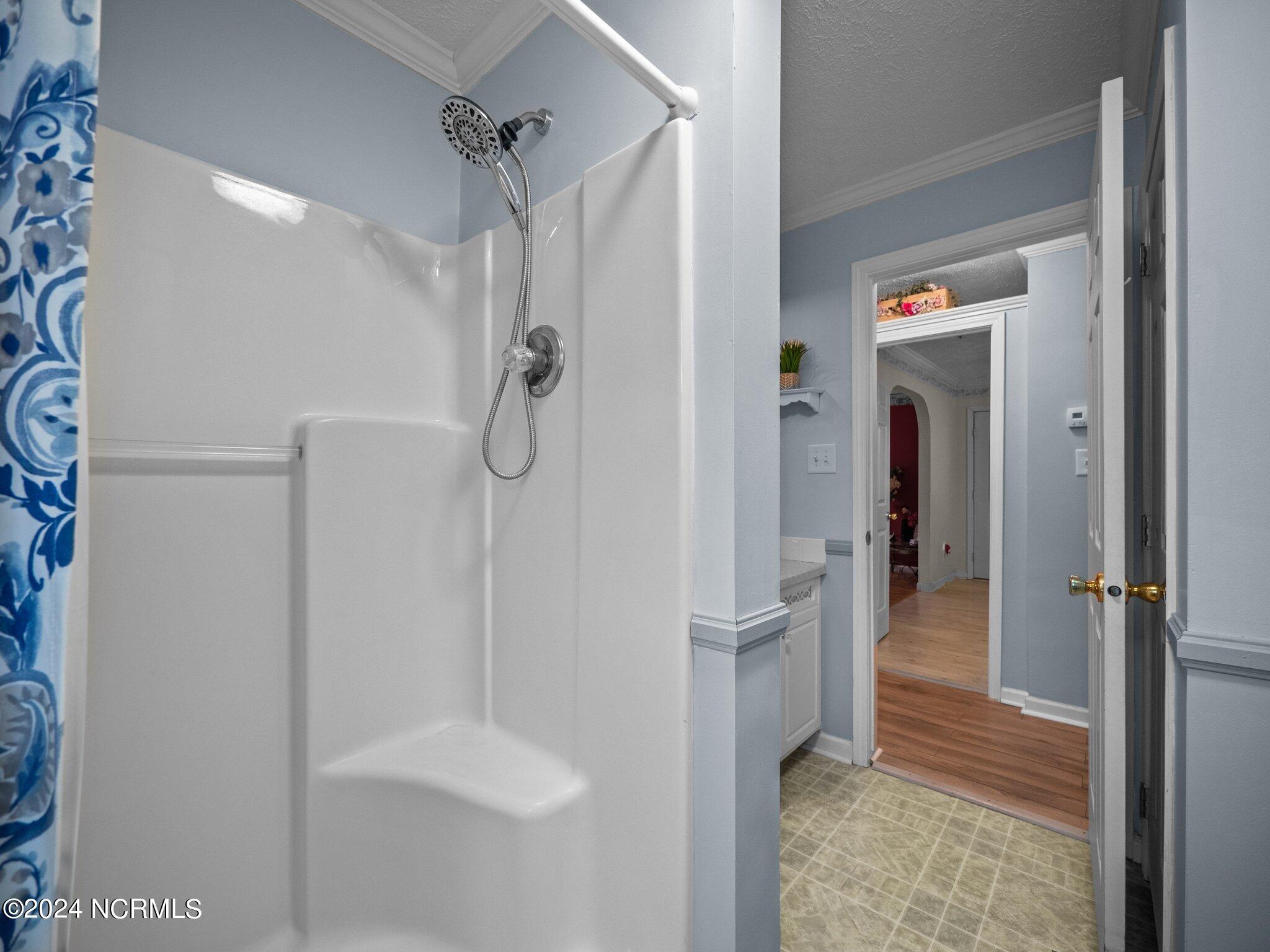 334 Old Folkstone Road Holly Ridge, NC 28445 - Photo 36 of 42 MB shower