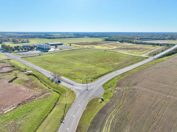 a view of an outdoor space